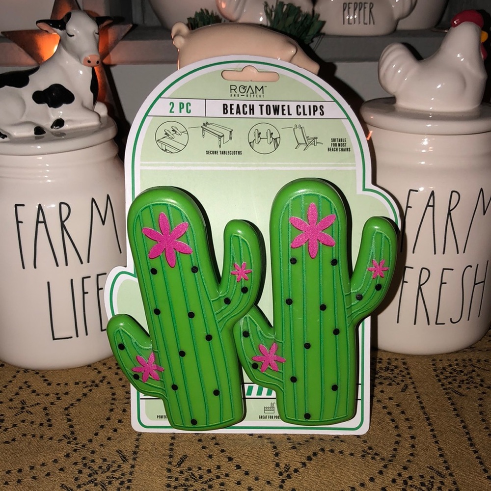 Roam and Repeat Cactus Shaped Beach Towel Clips 2 Piece